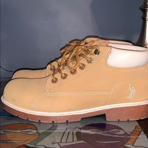 Men’s work boots